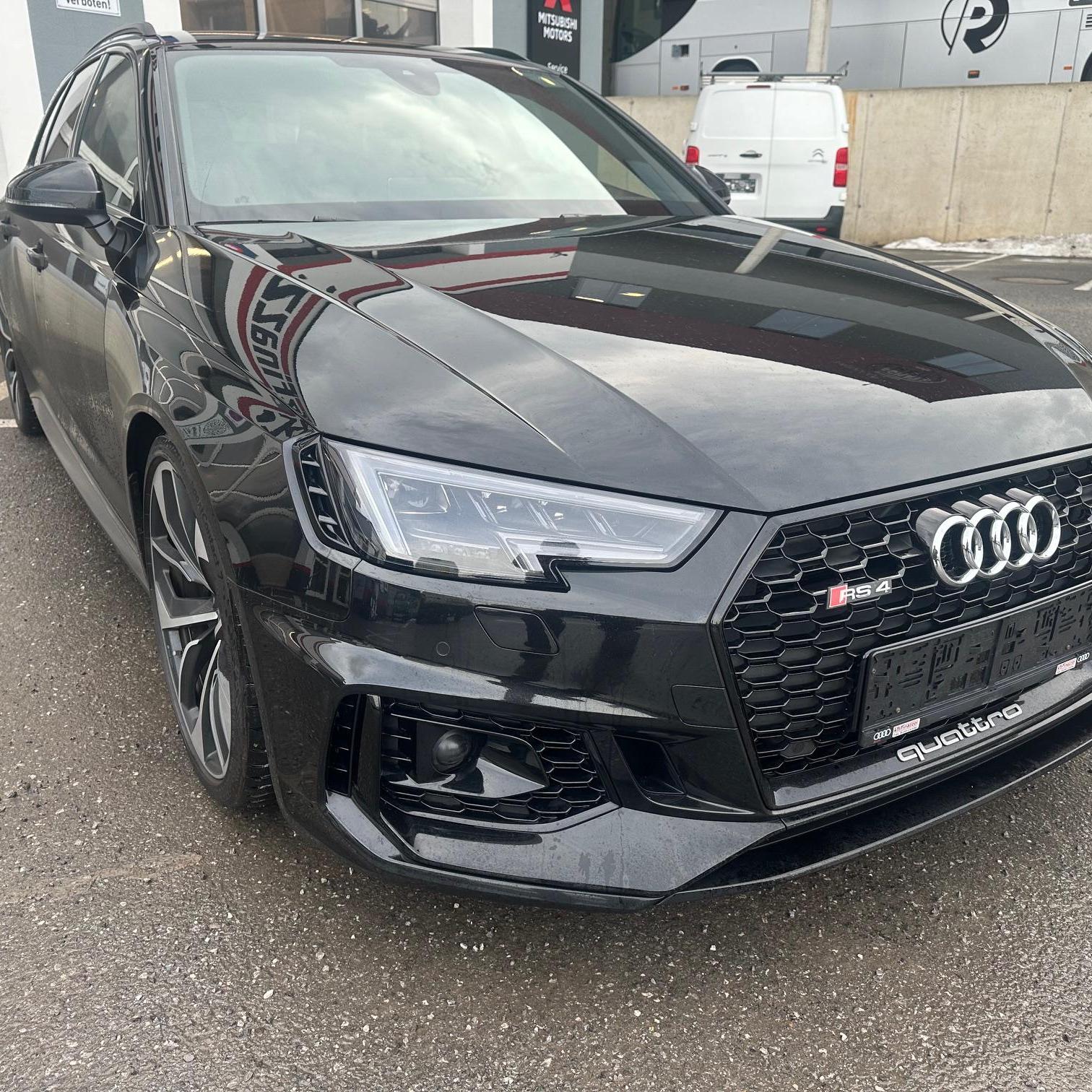 Audi RS 4 Avant bei KFZ Finazzer